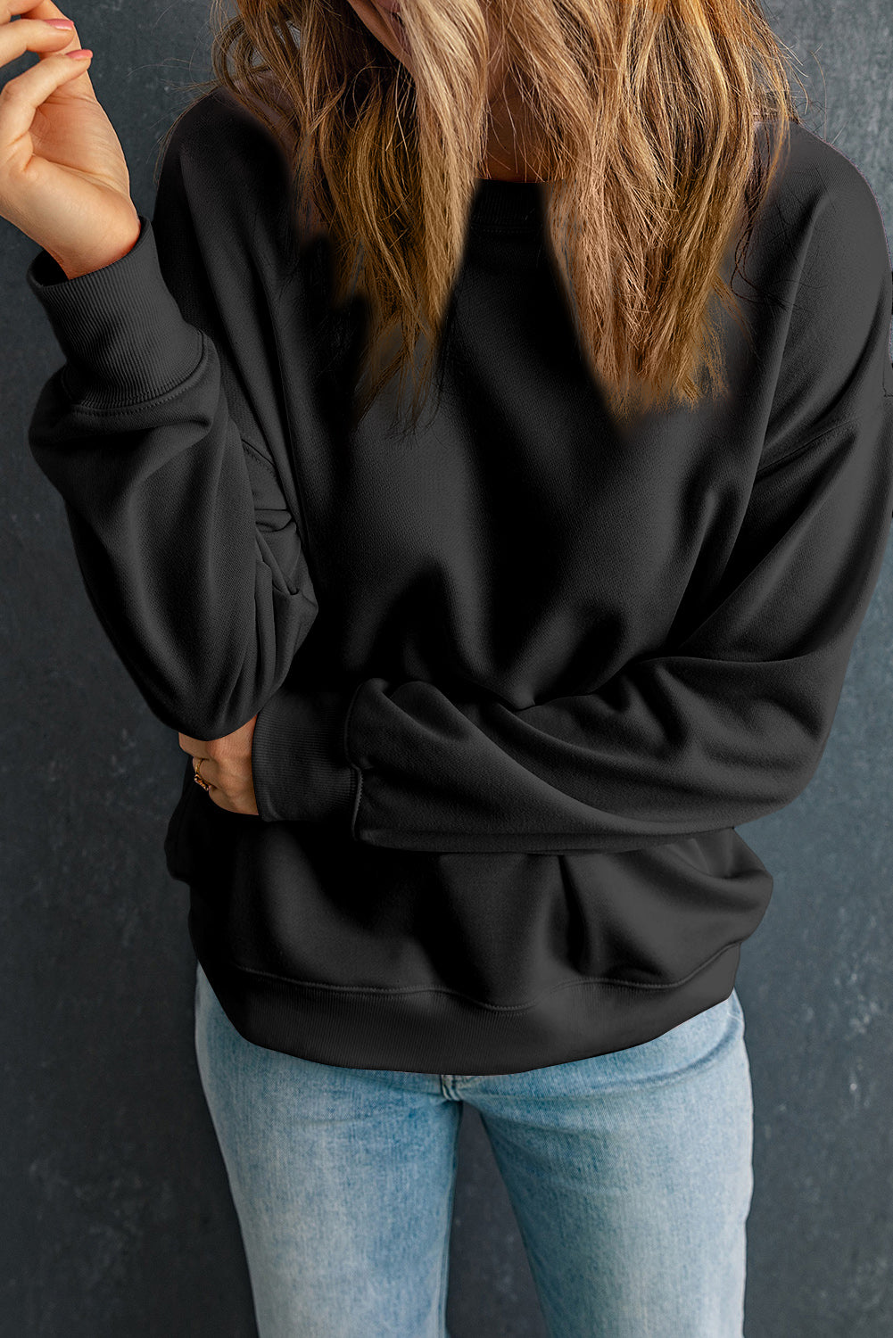 Black Solid Classic Crewneck Pullover Sweatshirt