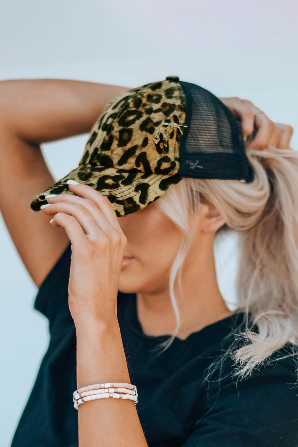 Leopard Printed Mesh Splicing Baseball Cap