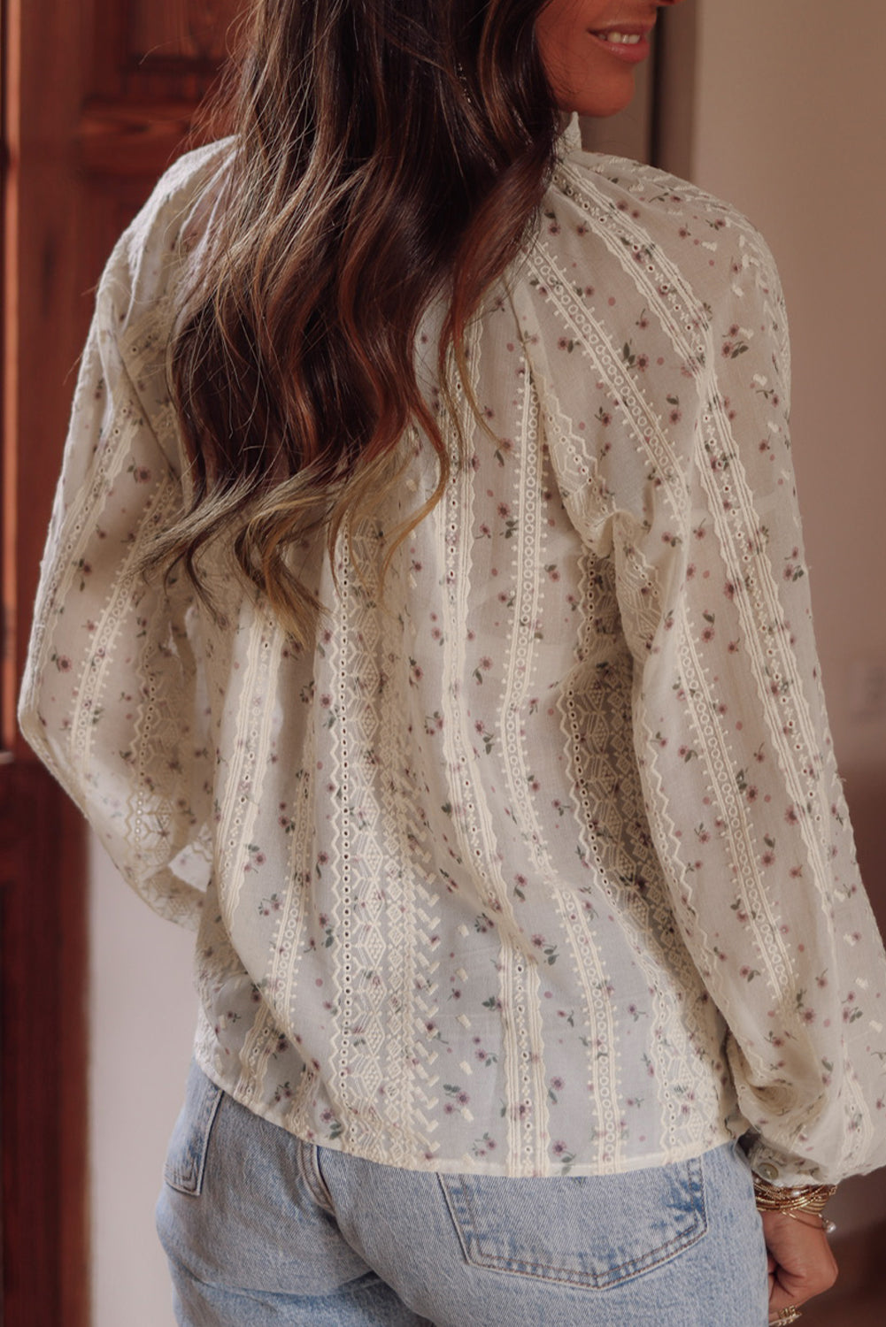 Ditsy Floral Lace Applique Bubble Sleeve Blouse