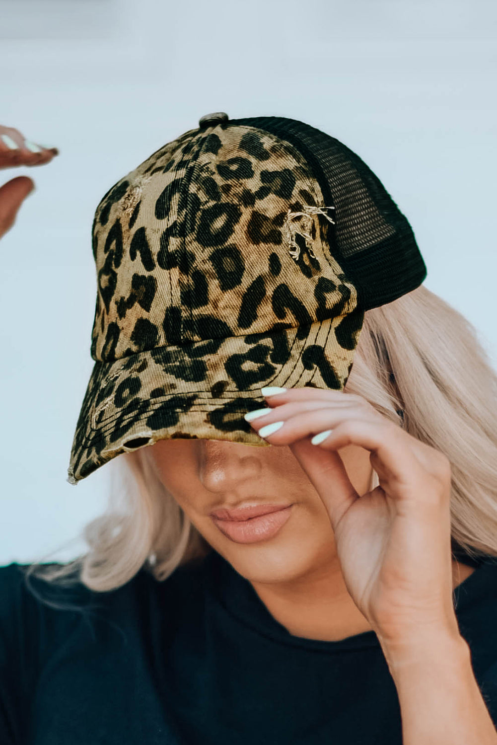 Leopard Printed Mesh Splicing Baseball Cap