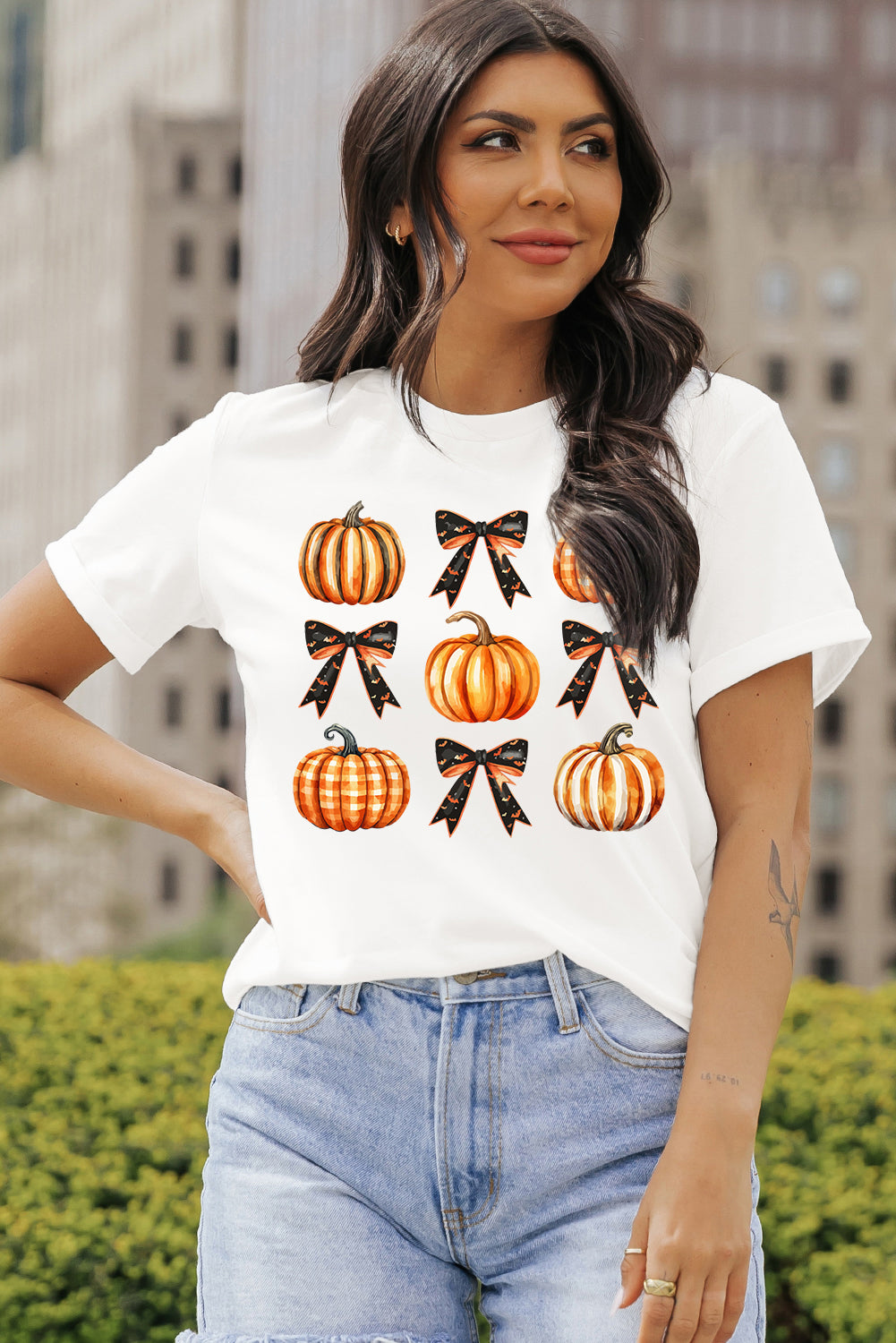 Halloween Pumpkin Bow Knot Graphic Crew Neck Tee