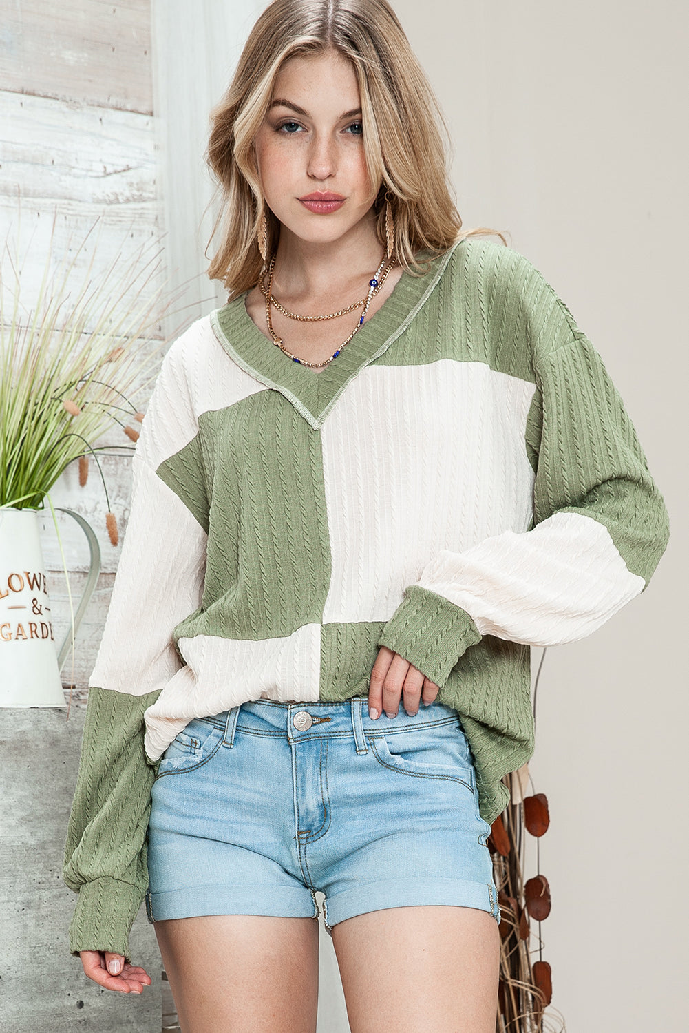 Color Block Textured V Neck Long Sleeve Top