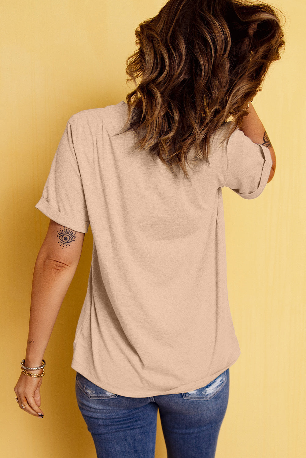 Bowknot Graphic Round Neck Rull Up Sleeve Tee