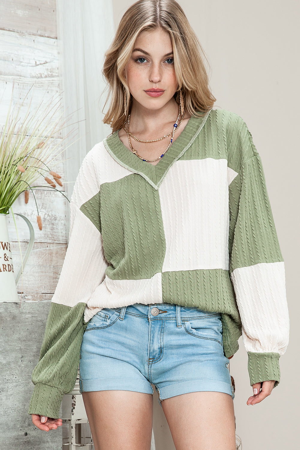 Color Block Textured V Neck Long Sleeve Top