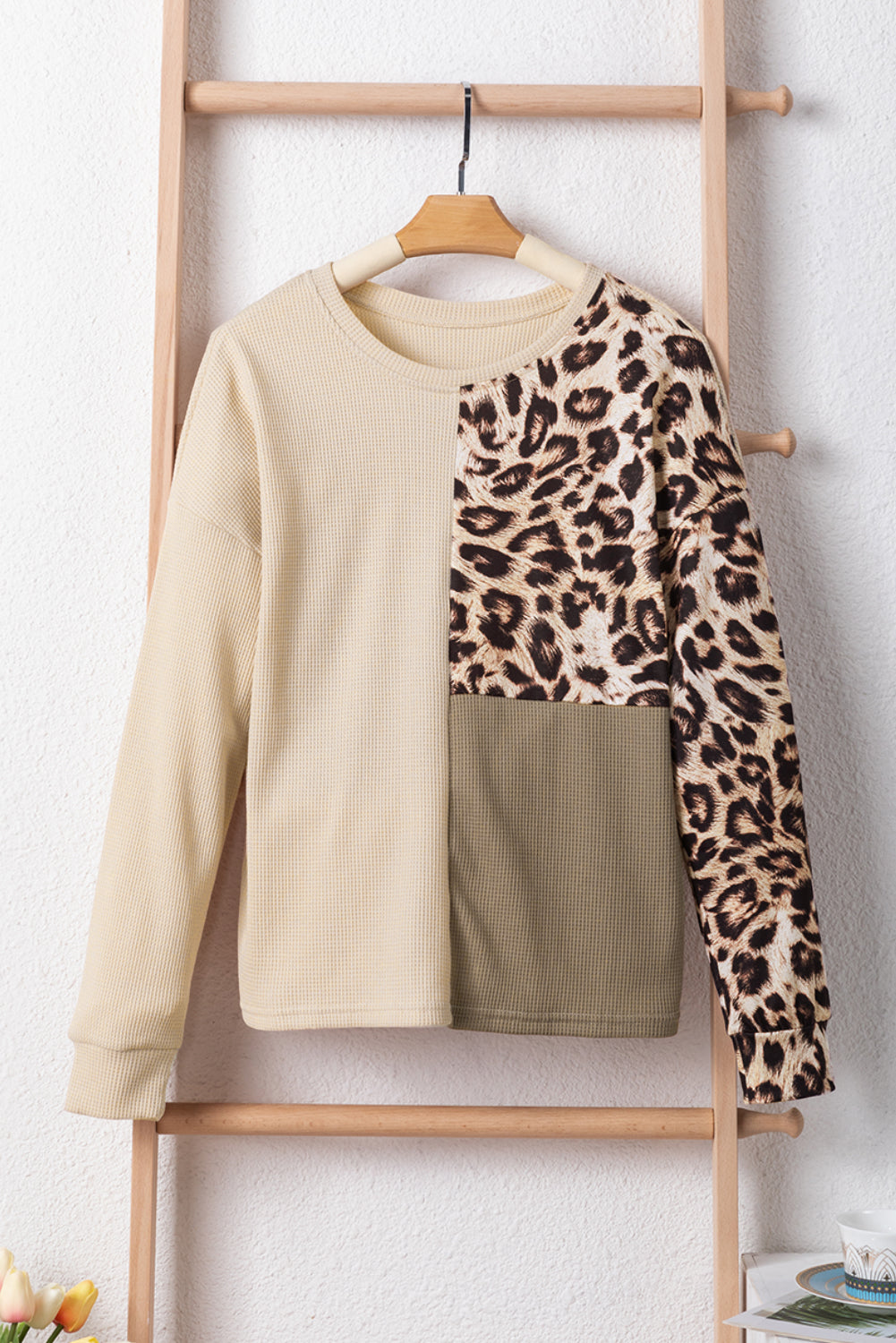 Casual Waffle Knit Leopard Contrast Long Sleeve Top