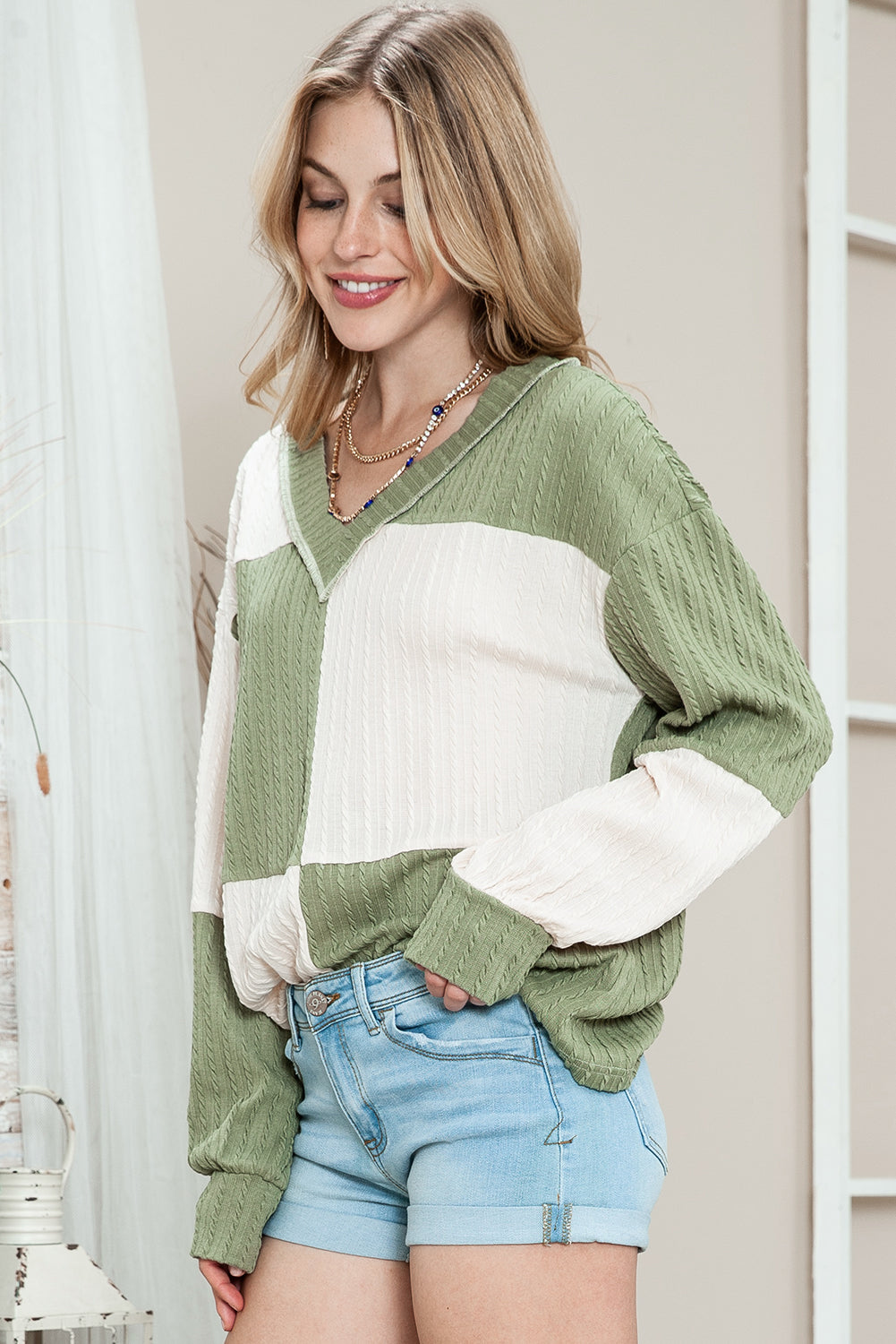 Color Block Textured V Neck Long Sleeve Top