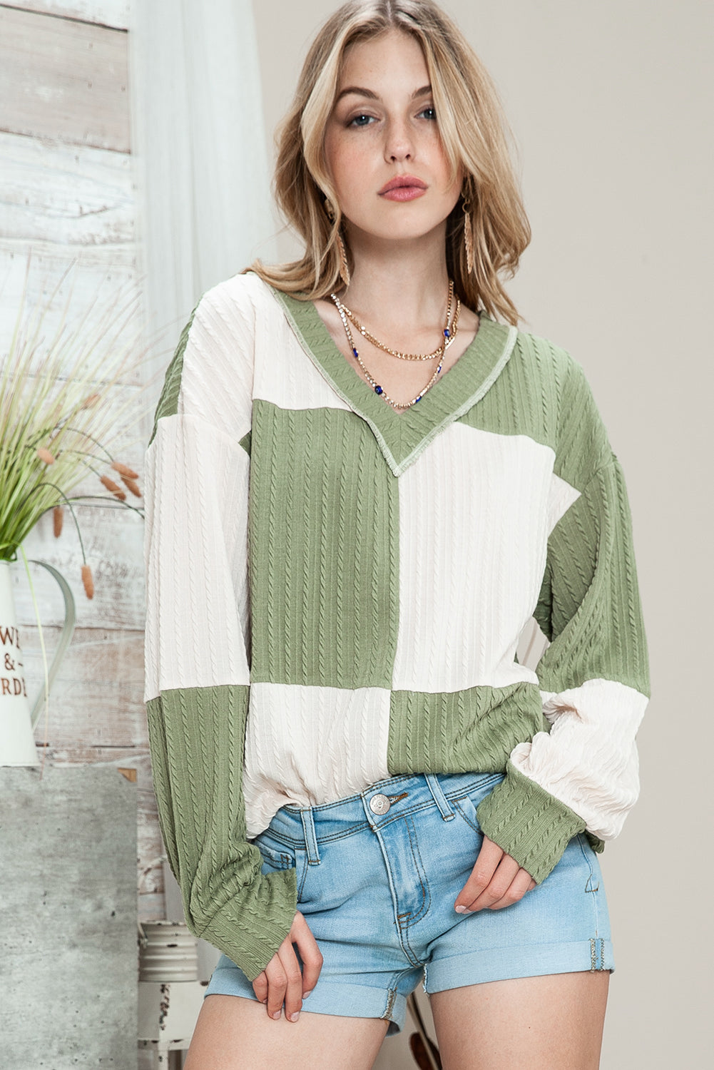 Color Block Textured V Neck Long Sleeve Top